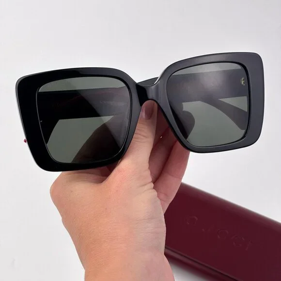 Gucci GG1861S Sunglasses – Black & Green Square Frame with Grey Lenses | Model 0 - Picture 1 of 12